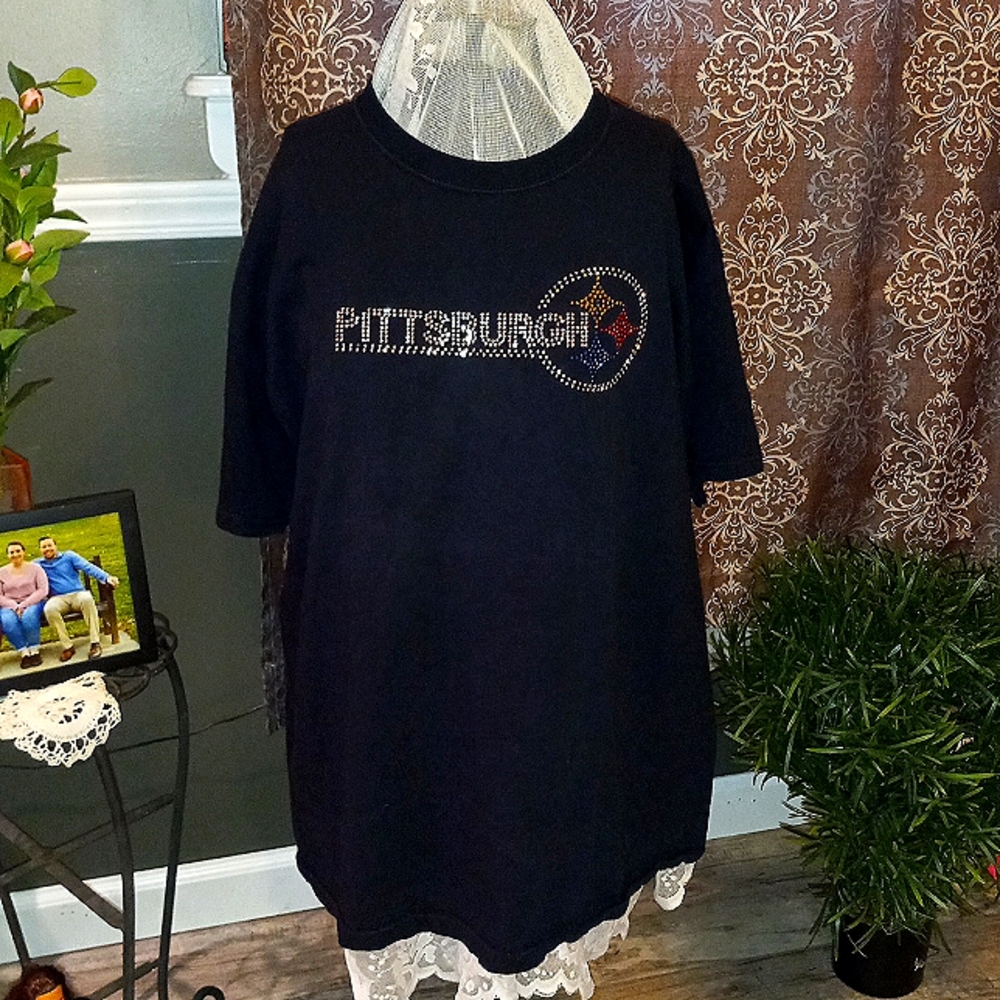 Steelers hot press gems logo tee